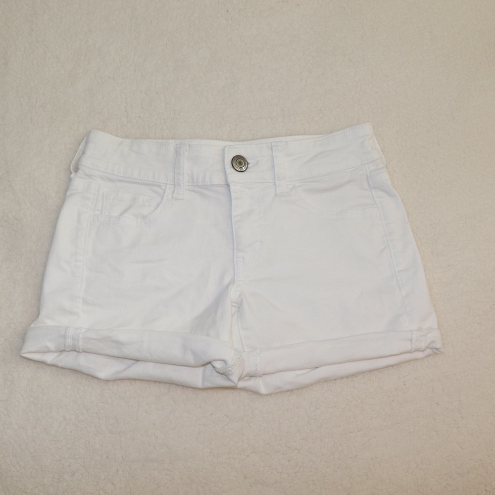 American Eagle Midi White Shorts